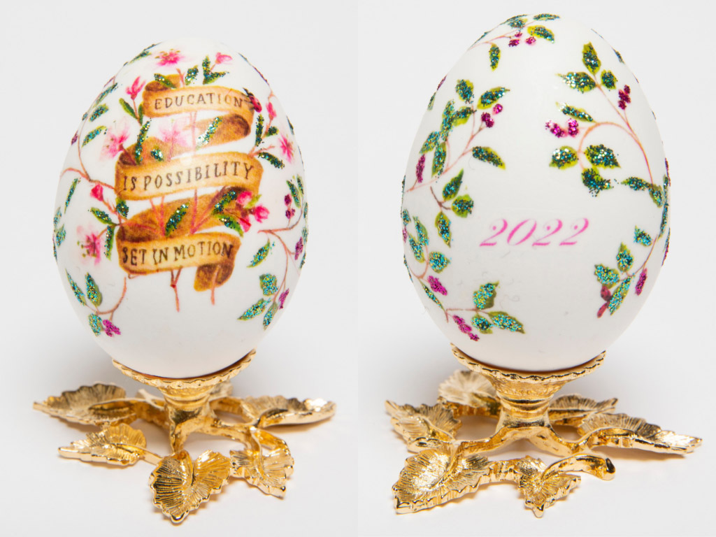 both size of the 2022 commemorative egg