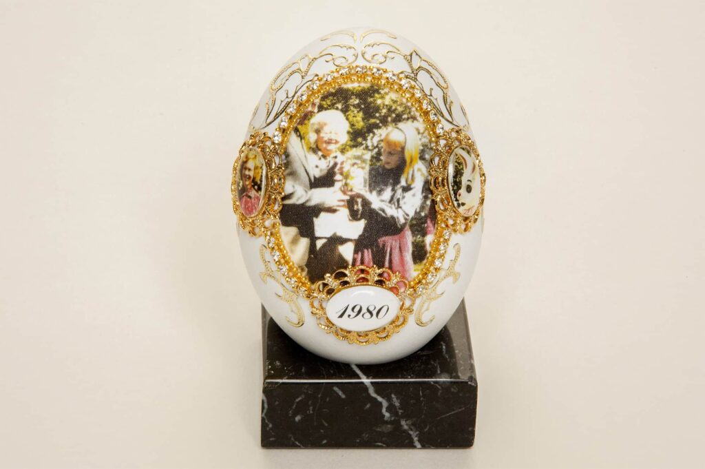 1980 Commemorative Egg