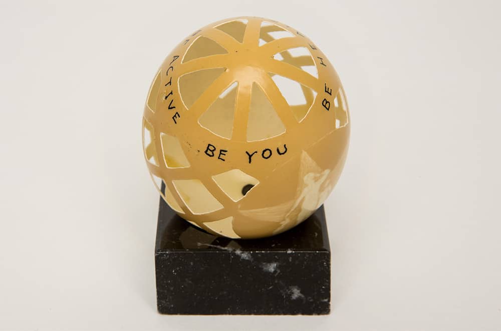 2013 Commemorative Egg - top