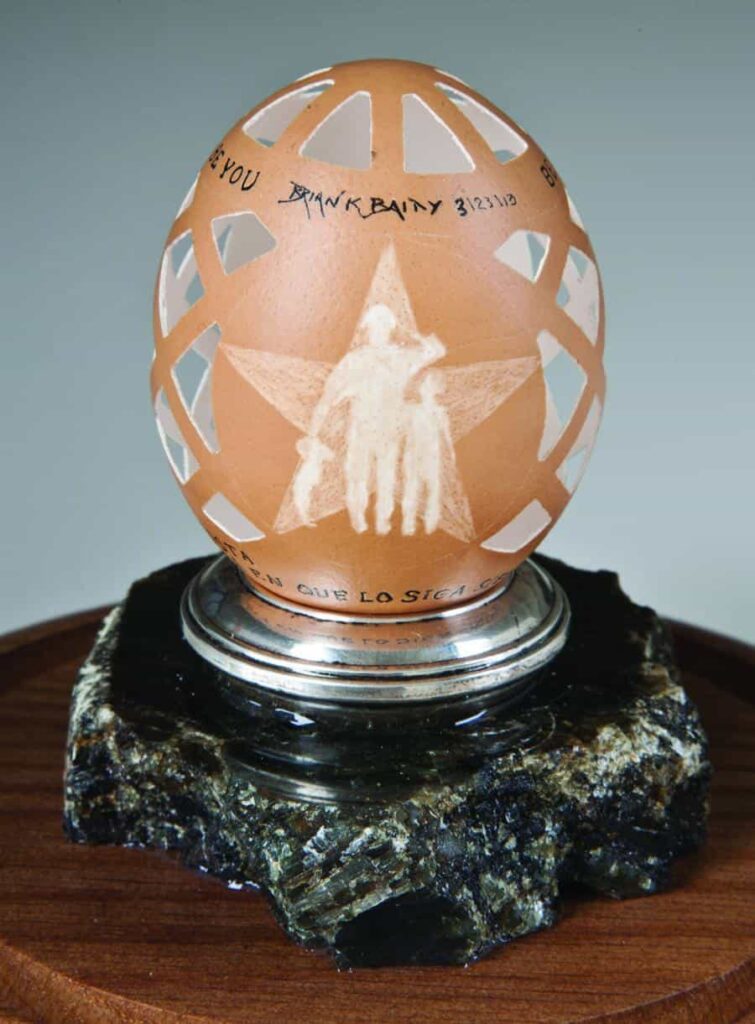 2013 Commemorative Egg - back